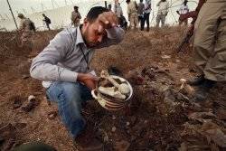 Mass grave of Libyan prisoners found 