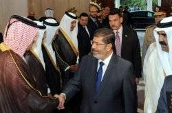 Qatar pledges $2bn for Egypt