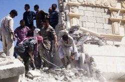 Syrian jets strike town near Aleppo