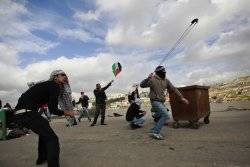 Palestinians rally for hunger striker