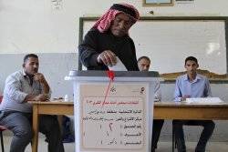 Jordanians vote under Syria war shadow 