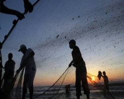 Israeli navy kills Gaza fisherman