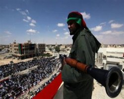 Gaddafi offers truce but not exit